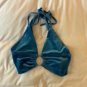 BLUE VELVET CROP TOP